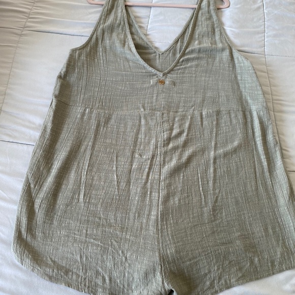 Jumpsuit - Picture 2 of 4